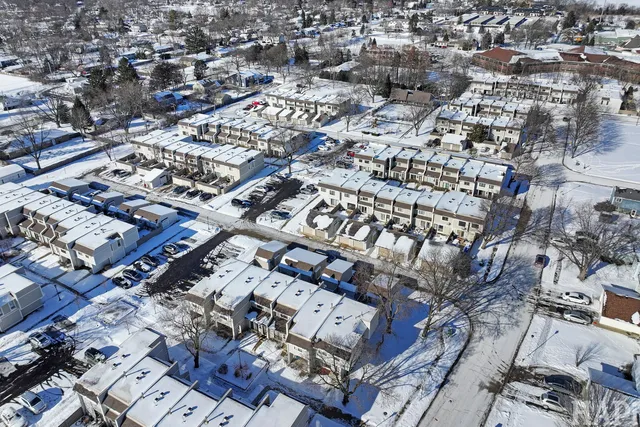 $229,900 | 558 Chard Court, Grayslake, IL 60030