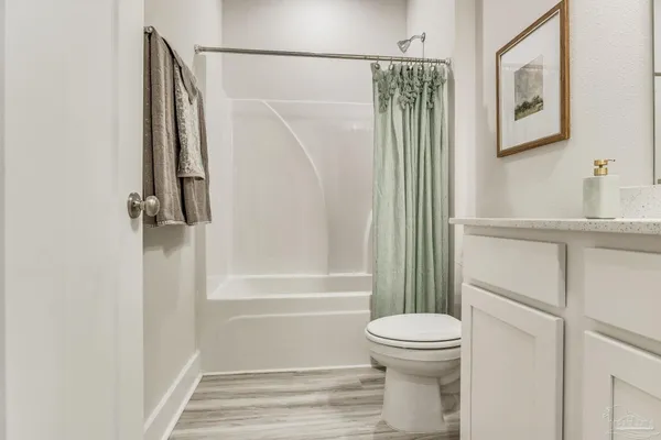 $348,900 | 8050 Fox Hunt Drive, Milton, FL 32583