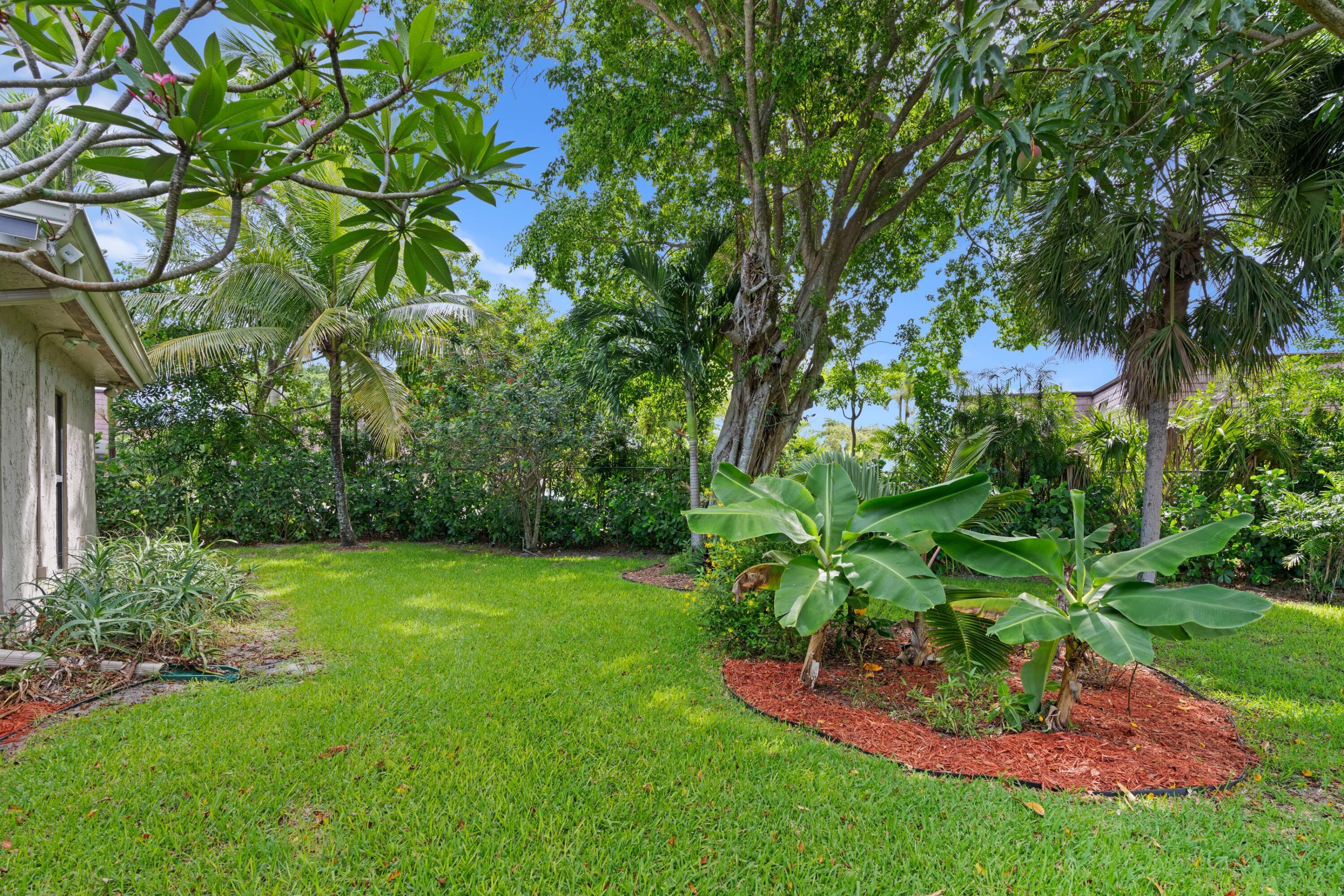 7980 Cloverfield Circle Boca Raton, FL 33433 - Photo 22 of 44 Backyard