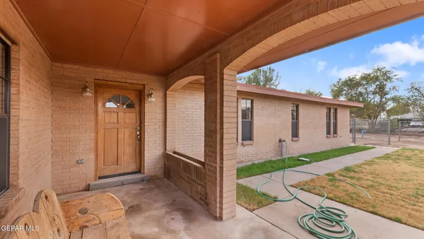 $340,000 | 120 Wreath Court, Fabens, TX 79838