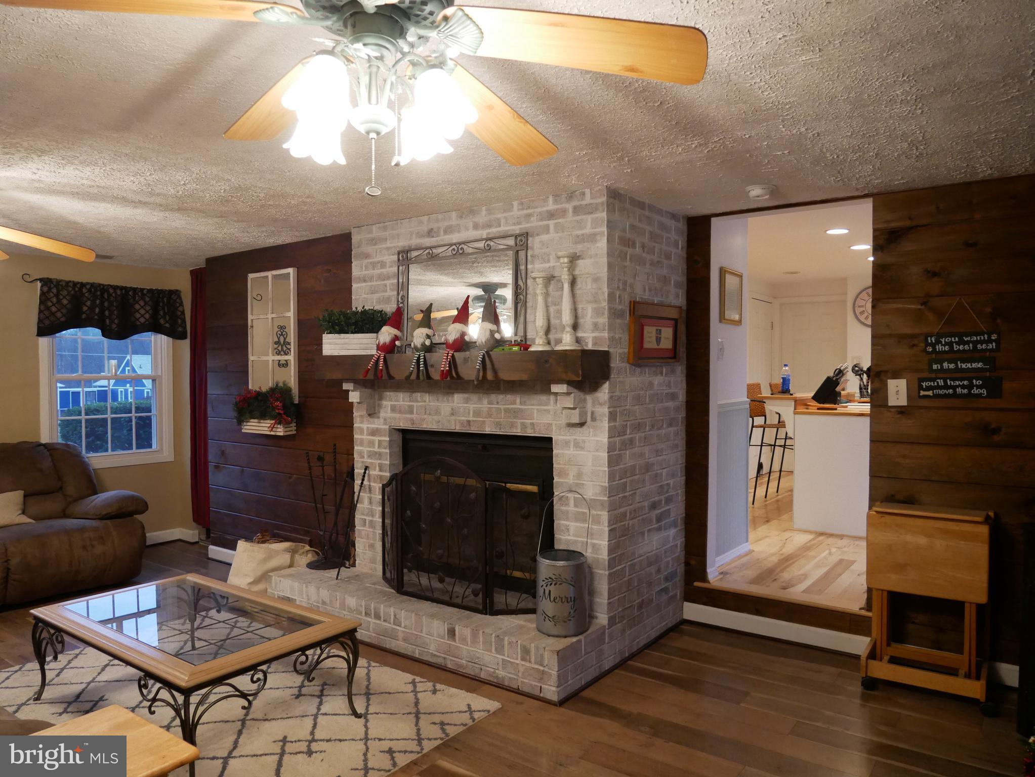 523 Cockeys Mill Road Reisterstown, MD 21136 - Photo 2 of 46 Family Room