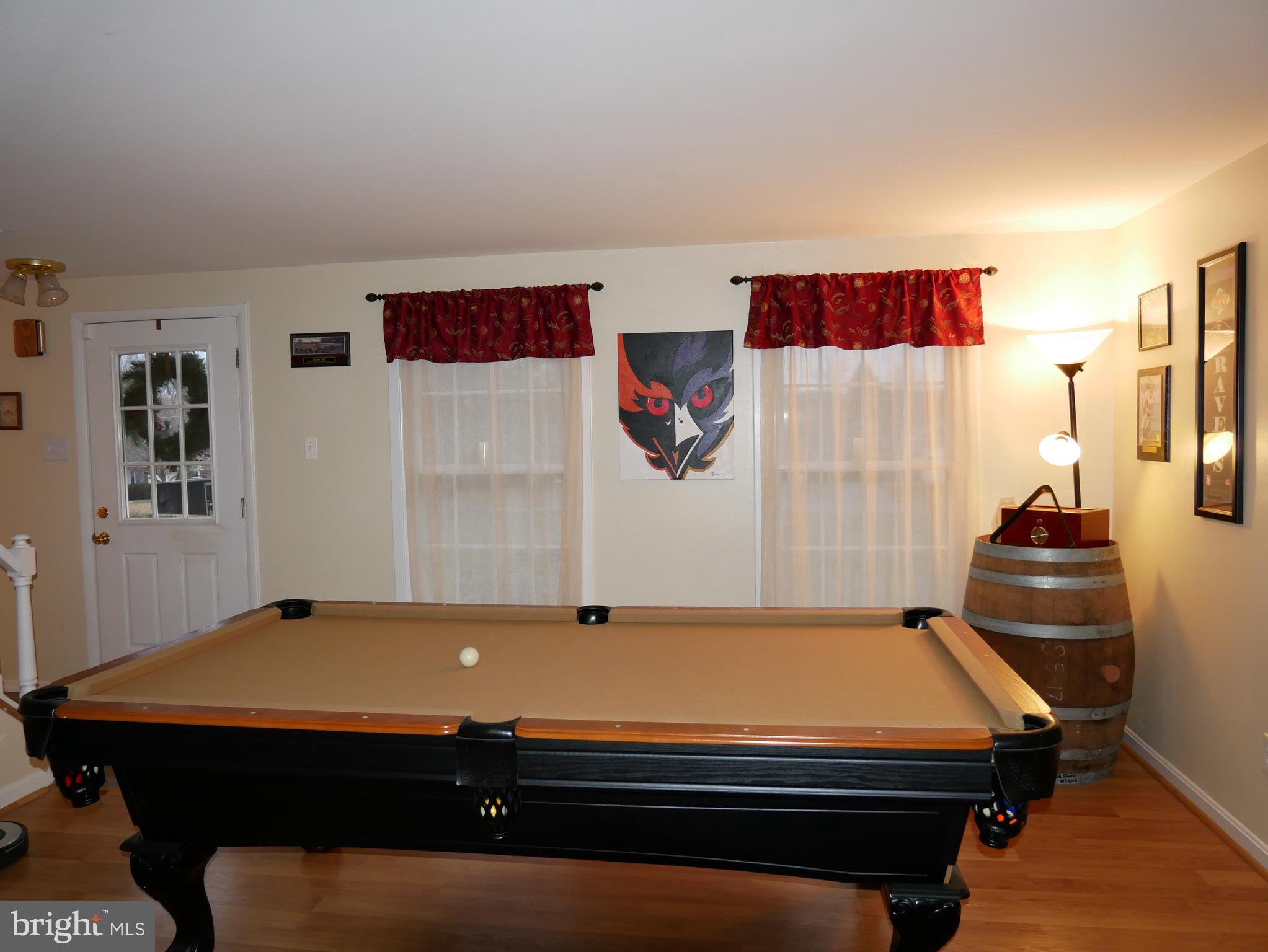 523 Cockeys Mill Road Reisterstown, MD 21136 - Photo 6 of 46 Living Room