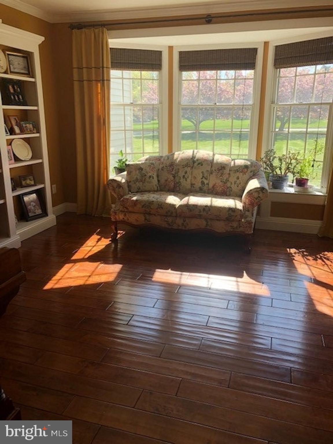 513 Sharp Drive Mickleton, NJ 08056 - Photo 8 of 27 Living Room