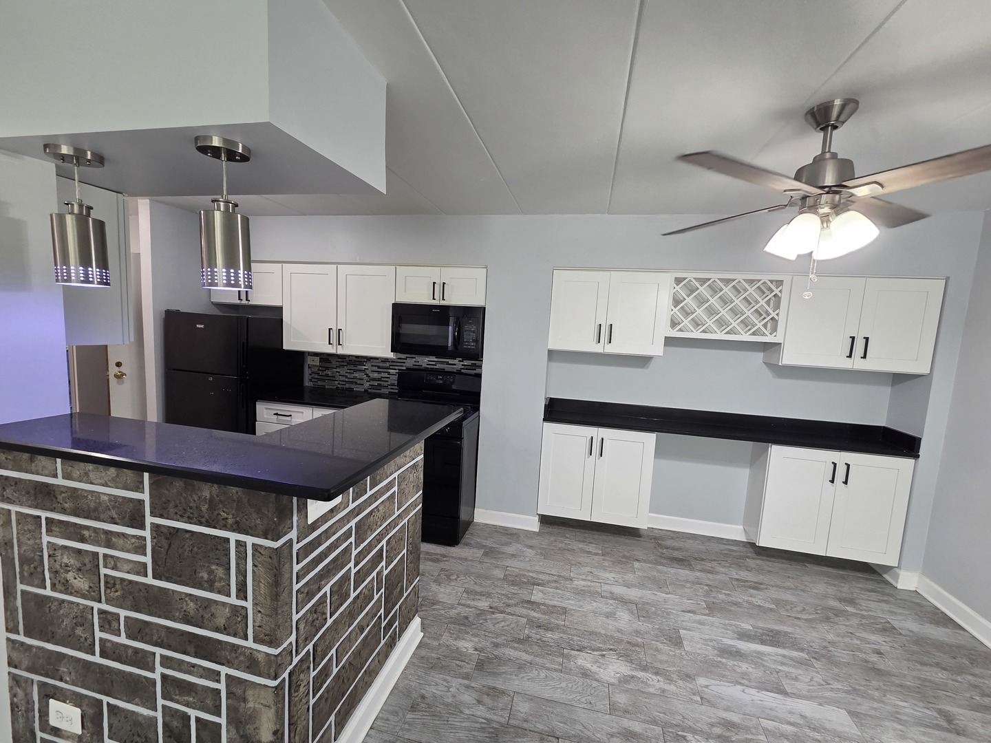 220 South Roselle Road, Unit 222 Schaumburg, IL 60193 - Photo 7 of 13