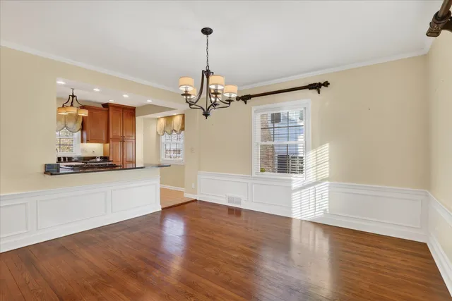 $269,900 | 422 North Gardiner Avenue, Rockford, IL 61107