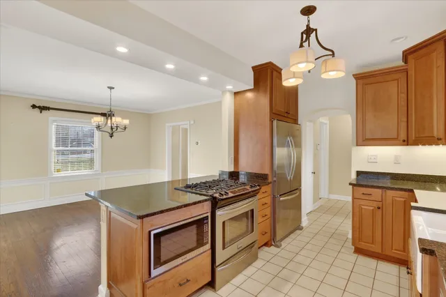 $269,900 | 422 North Gardiner Avenue, Rockford, IL 61107