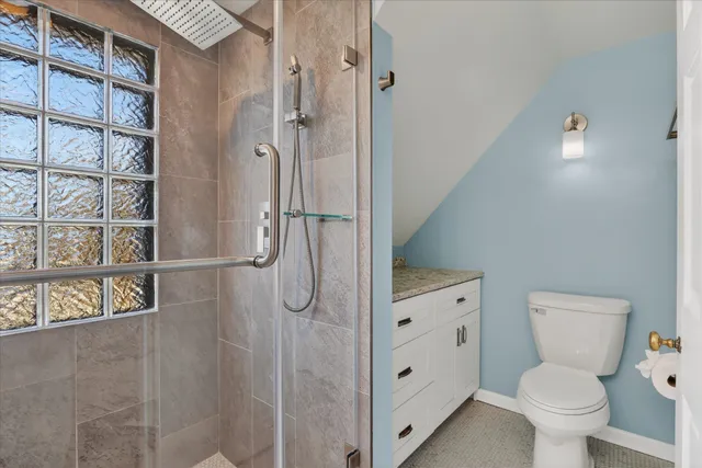 $269,900 | 422 North Gardiner Avenue, Rockford, IL 61107