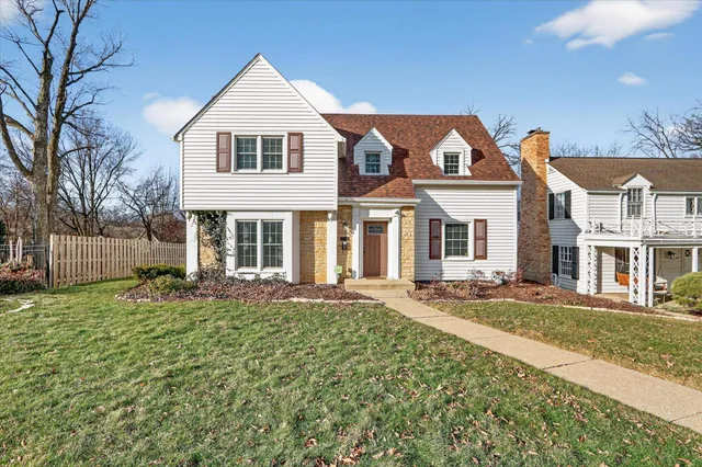 $269,900 | 422 North Gardiner Avenue, Rockford, IL 61107