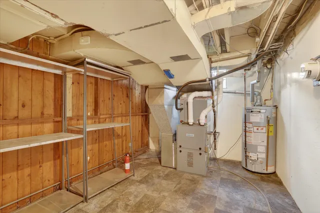 $269,900 | 422 North Gardiner Avenue, Rockford, IL 61107