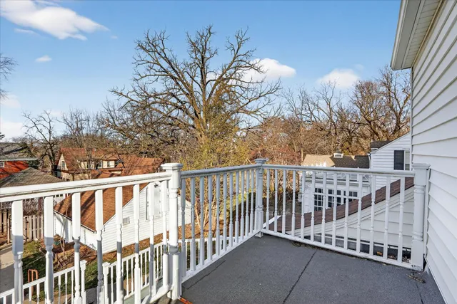 $269,900 | 422 North Gardiner Avenue, Rockford, IL 61107