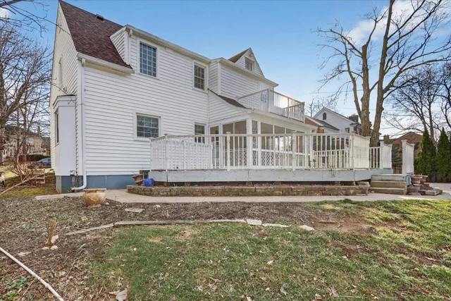 $269,900 | 422 North Gardiner Avenue, Rockford, IL 61107