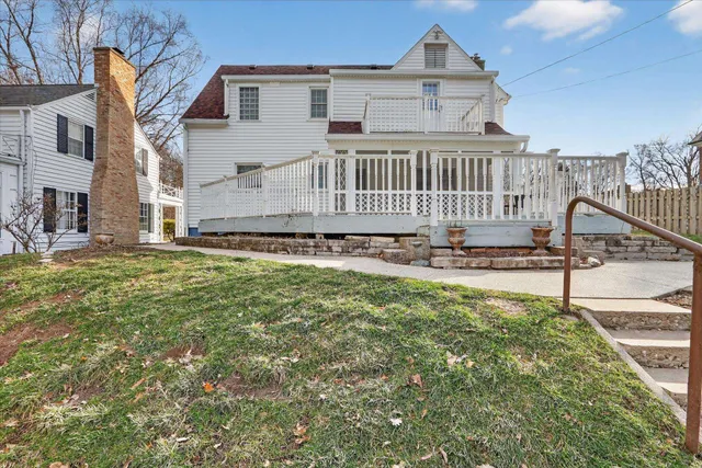 $269,900 | 422 North Gardiner Avenue, Rockford, IL 61107