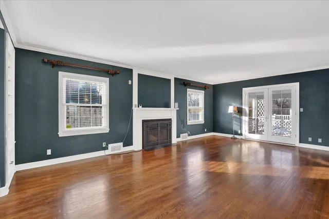 $269,900 | 422 North Gardiner Avenue, Rockford, IL 61107