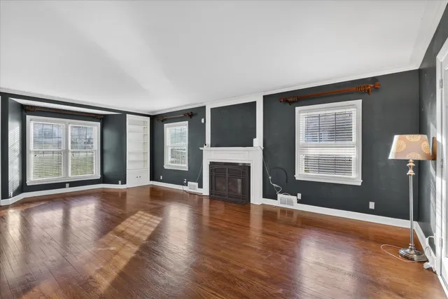 $269,900 | 422 North Gardiner Avenue, Rockford, IL 61107