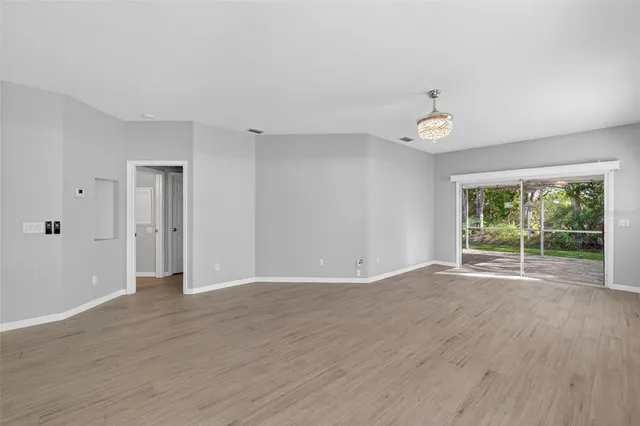 $2,100 | 8025 St Andrews Way, Mount Dora, FL 32757