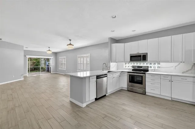 $2,100 | 8025 St Andrews Way, Mount Dora, FL 32757