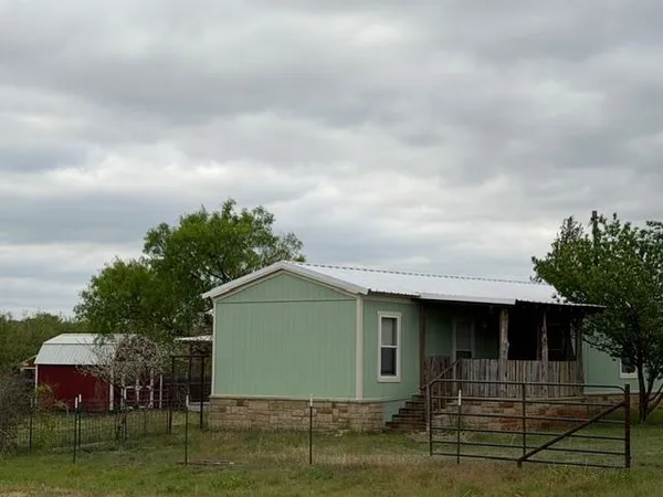 $215,000 | 804 West College Street, Llano, TX 78643