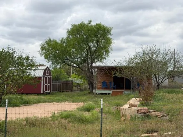 $215,000 | 804 West College Street, Llano, TX 78643