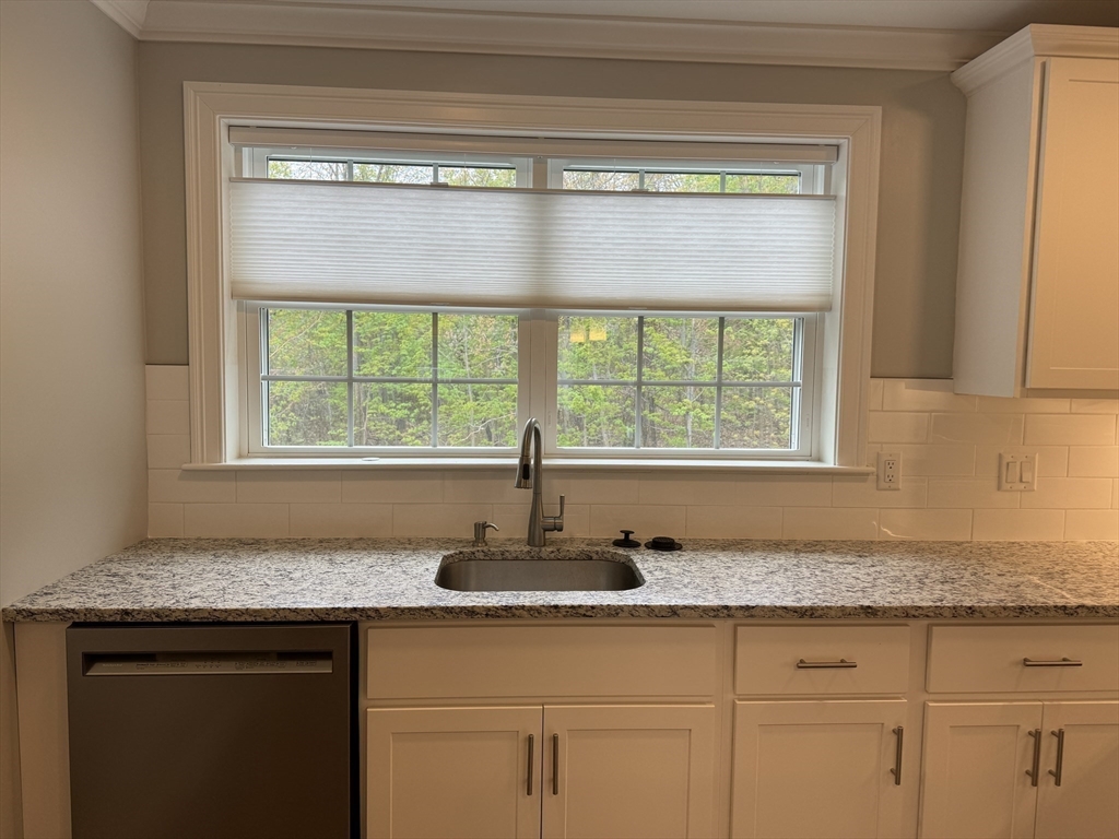 165 Cambridge Road, Unit 17 Woburn, MA 01801 - Photo 6 of 25 Gallery Image 6