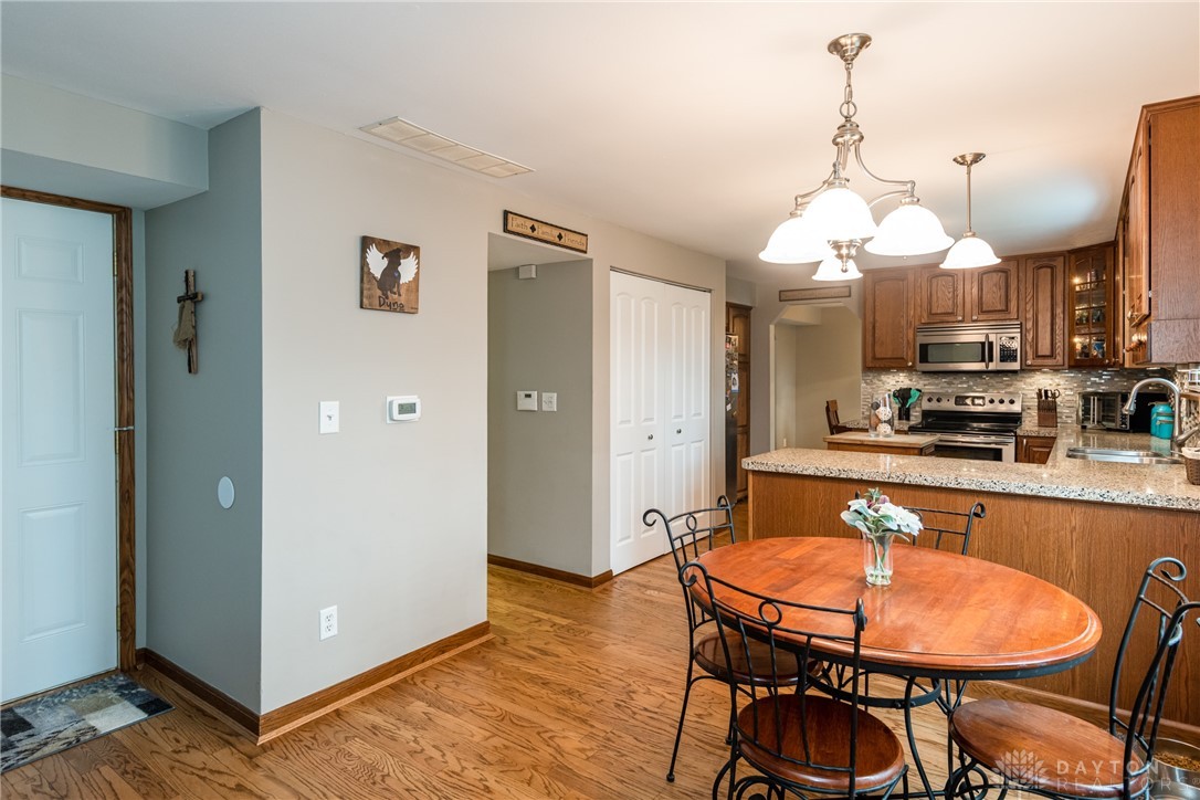5759 Waynegate Road Huber Heights, OH 45424 - Photo 22 of 56