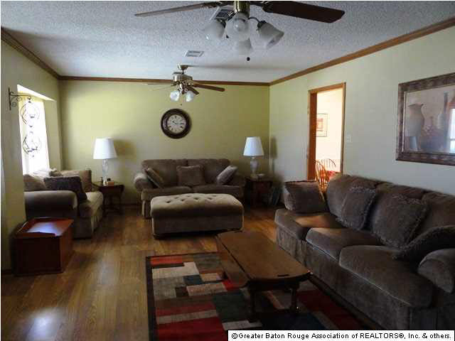 7791 Kripple K Road Denham Springs, LA 70706 - Photo 7 of 29 Gallery Image 7