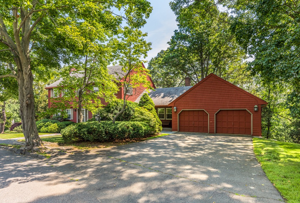 42 Crestwood Road Marblehead, MA 01945 - Photo 3 of 24