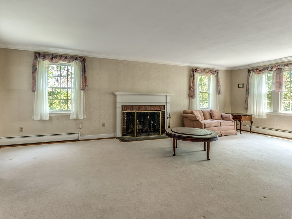 42 Crestwood Road Marblehead, MA 01945 - Photo 7 of 24