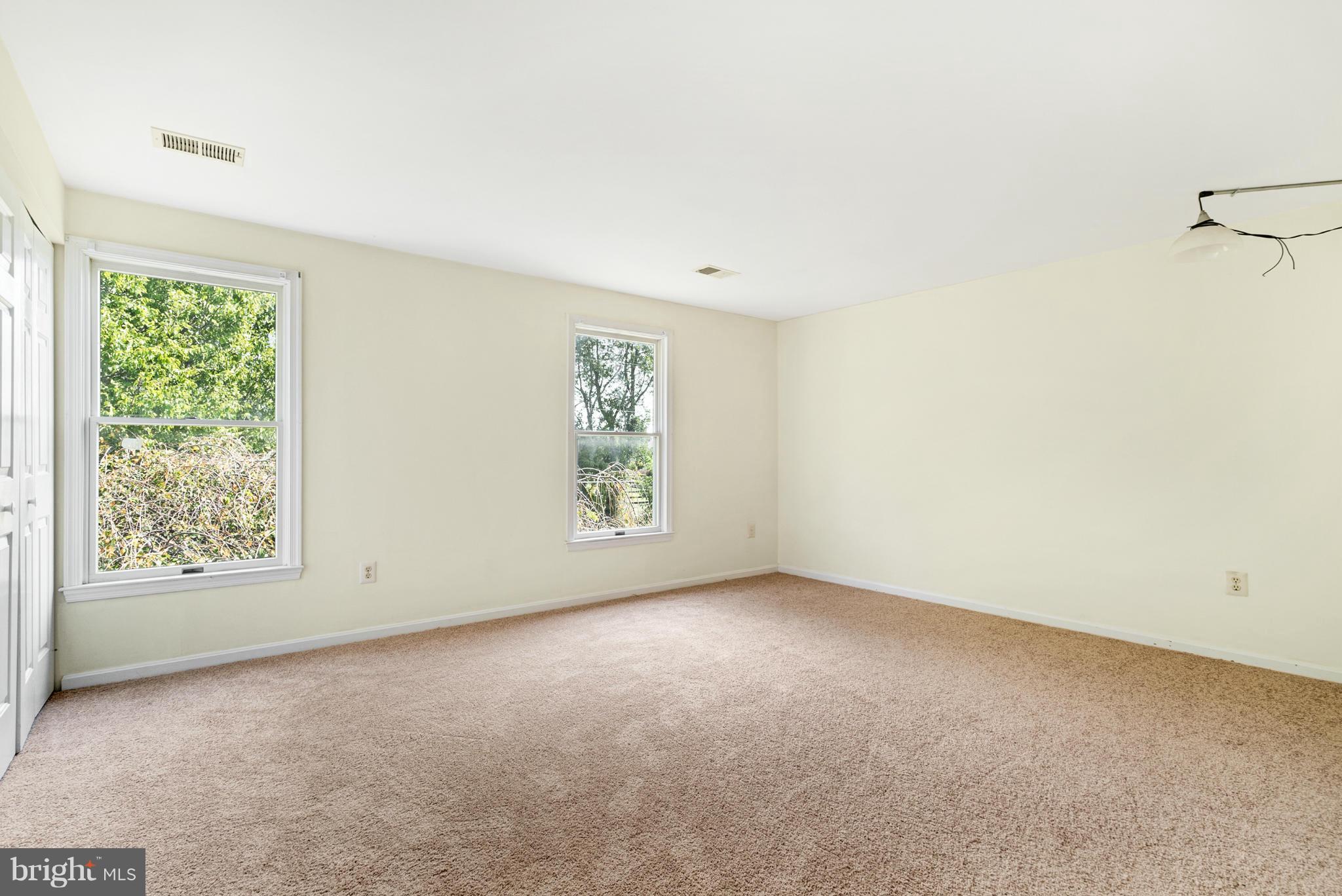 37217 Jeb Stuart Road Purcellville, VA 20132 - Photo 24 of 30 Bedroom