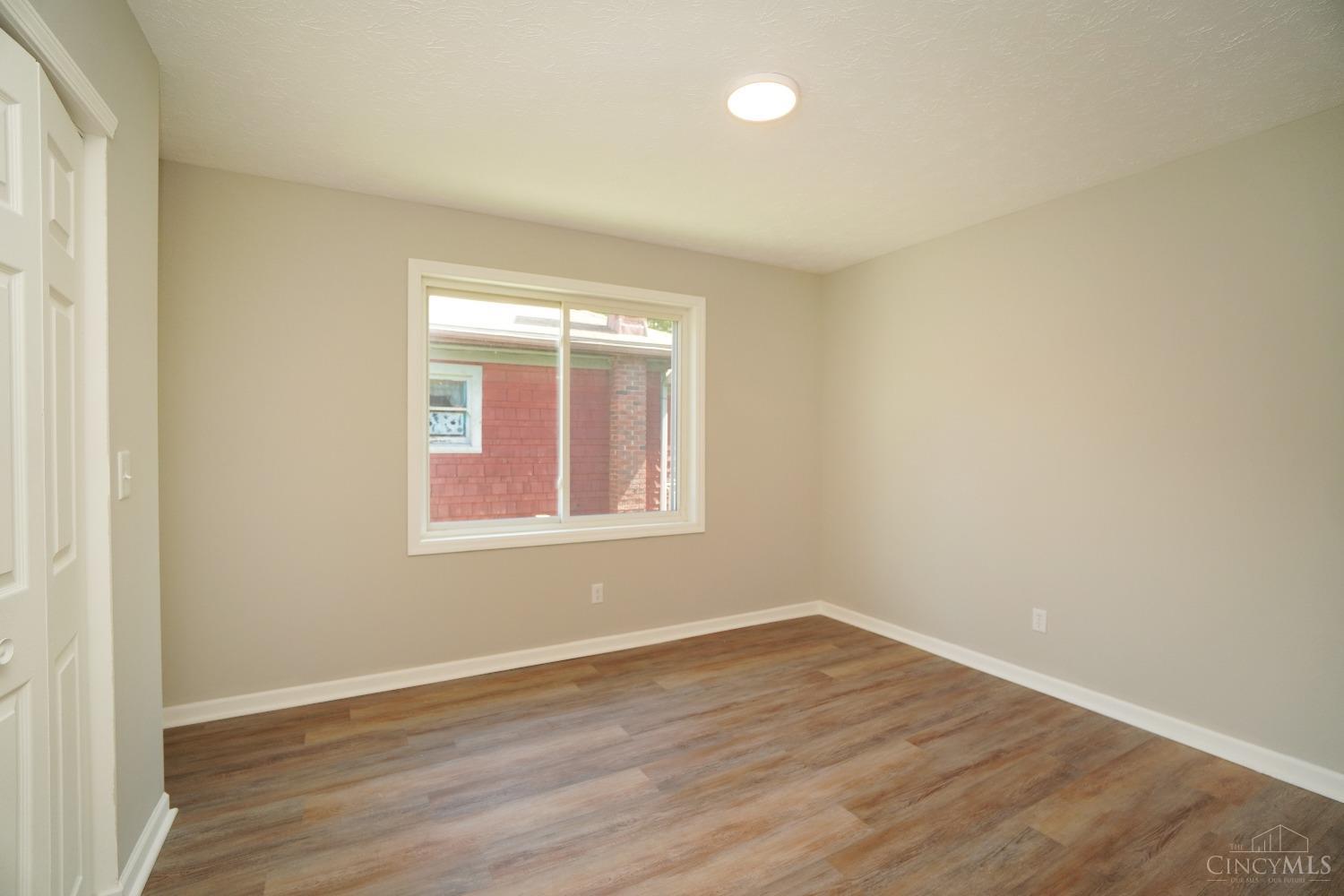 1915 Dale Road Cincinnati, OH 45237 - Photo 18 of 31