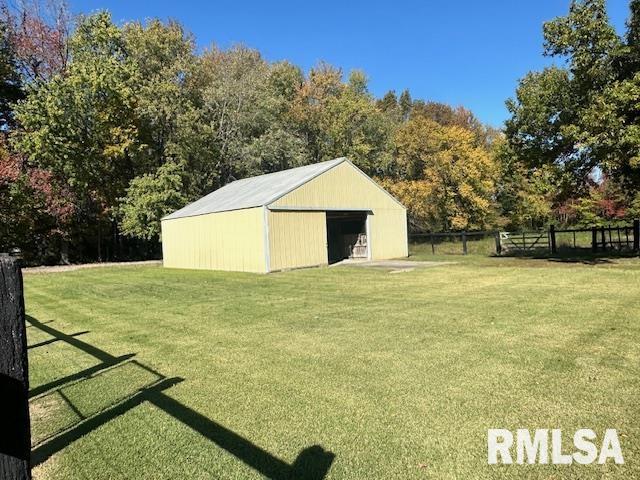13989 Cutler Street Benton, IL 62812 - Photo 34 of 39 Gallery Image 34