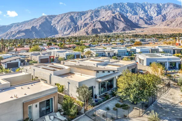 a view of a water fountain in front of city