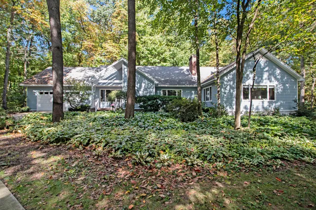 $649,900 | 9453 Whispering Pines Drive, Saline, MI 48176