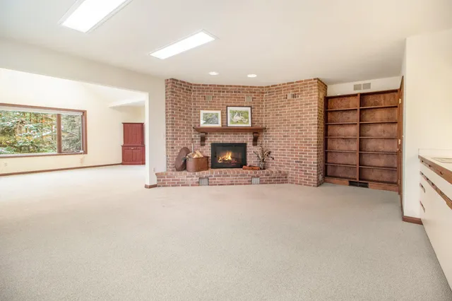 $629,900 | 9453 Whispering Pines Drive, Saline, MI 48176