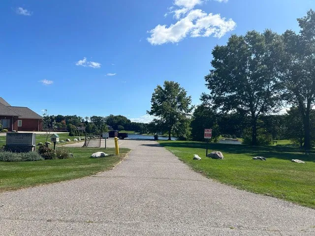 $629,900 | 9453 Whispering Pines Drive, Saline, MI 48176