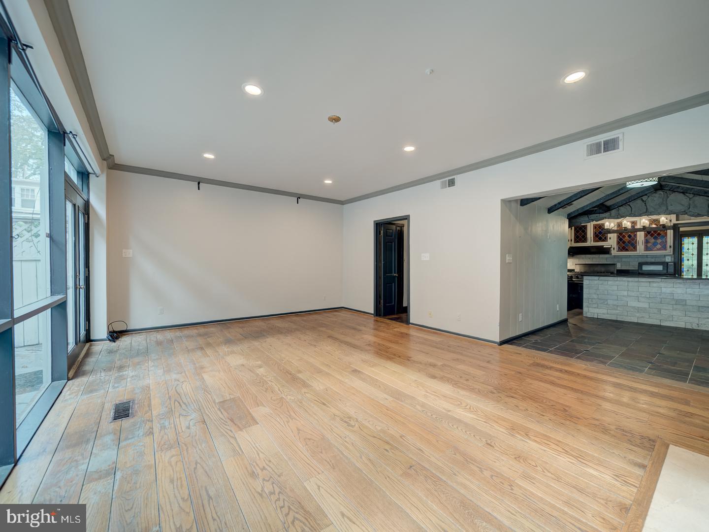 2142 Cathedral Avenue Northwest Washington, DC 20008 - Photo 28 of 60 a view of empty room