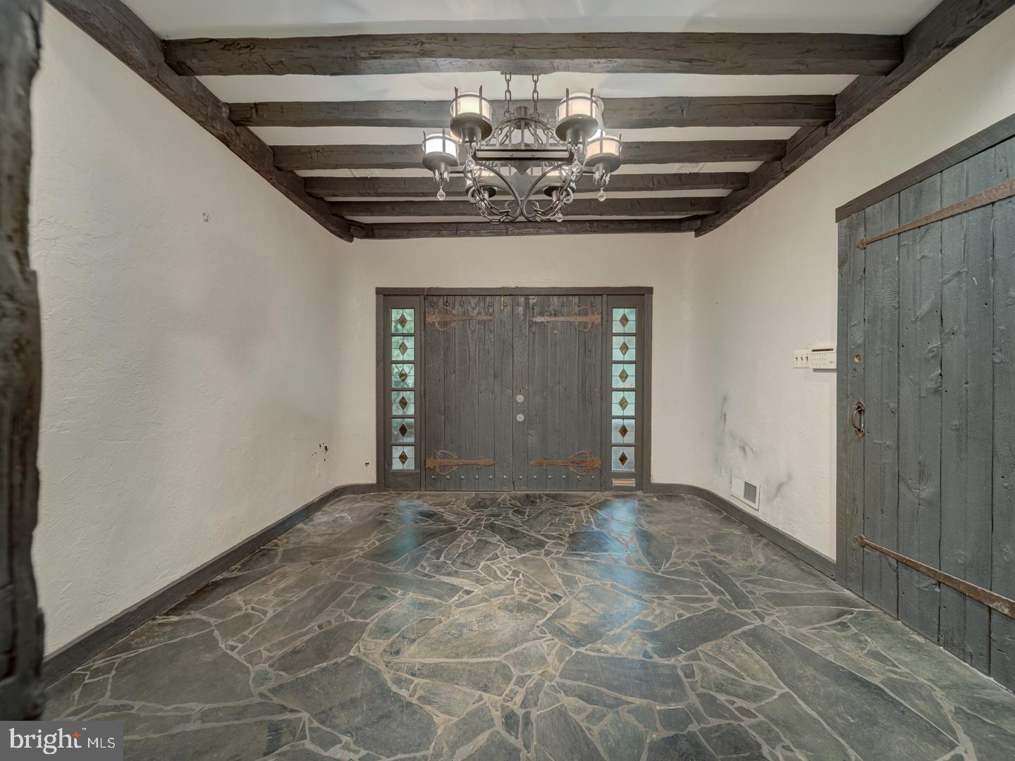 2142 Cathedral Avenue Northwest Washington, DC 20008 - Photo 7 of 60