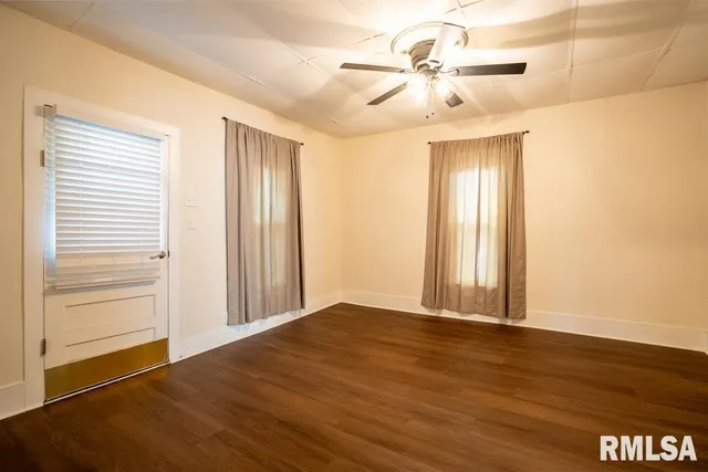 $94,900 | 1713 West Dewey Street, Marion, IL 62959