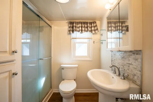 $94,900 | 1713 West Dewey Street, Marion, IL 62959