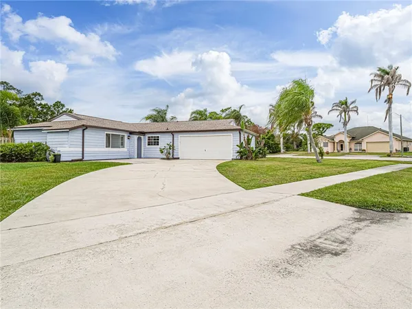 $327,500 | 901 Beach Lane, Sebastian, FL 32958
