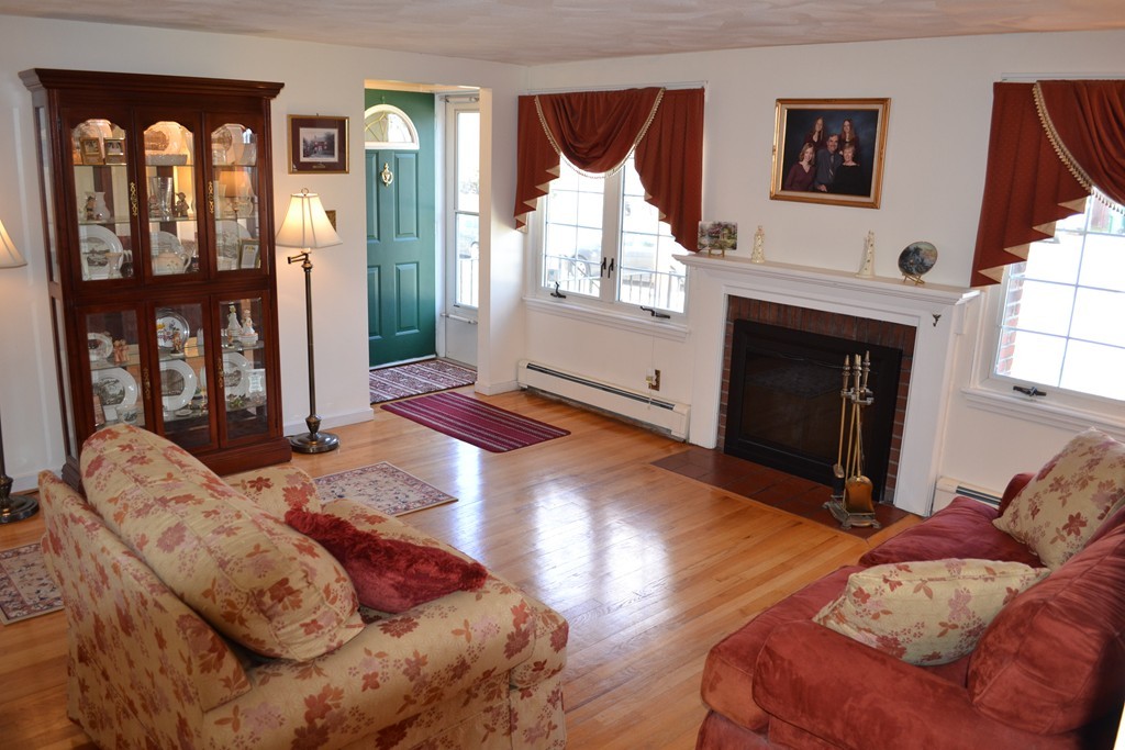 48 Hickory Road Norwood, MA 02062 - Photo 5 of 30 Gallery Image 5