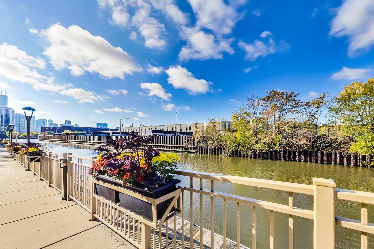 Undisclosed Address Chicago, IL 60610 - Photo 23 of 23