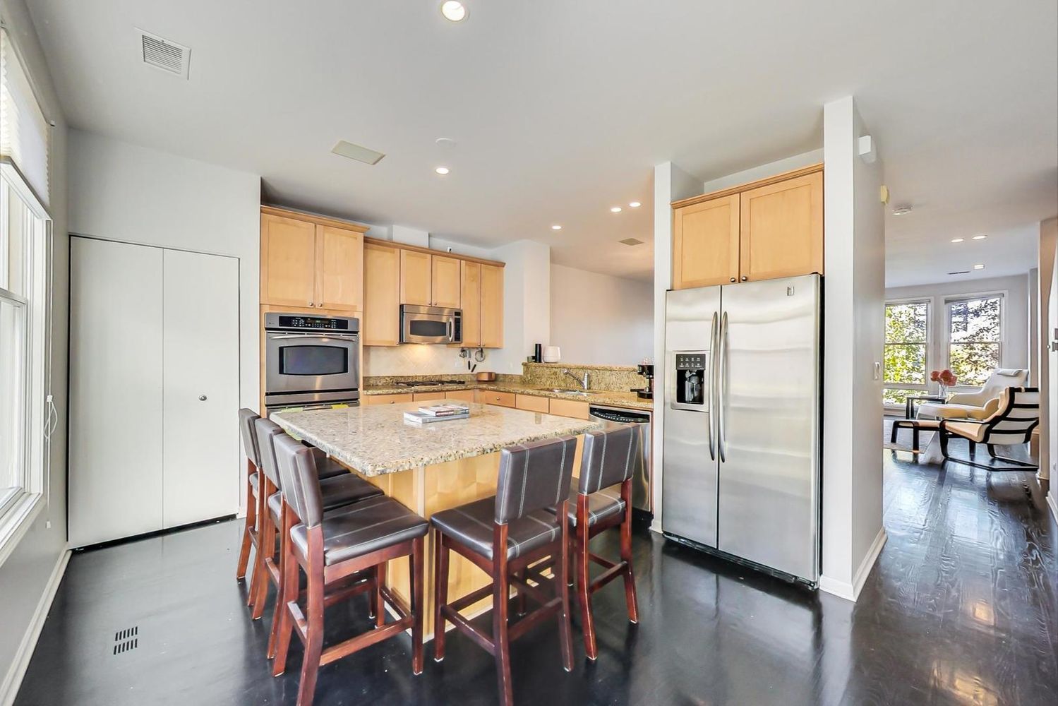 Undisclosed Address Chicago, IL 60610 - Photo 7 of 23