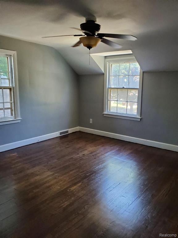 14640 Ashton Road Detroit, MI 48223 - Photo 11 of 13