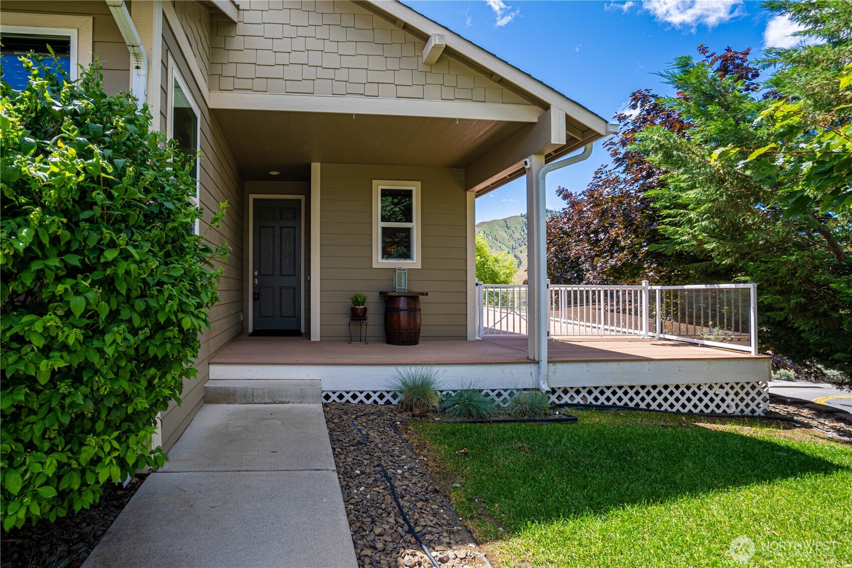 1000 Sunset Lane Chelan, WA 98816 - Photo 2 of 37