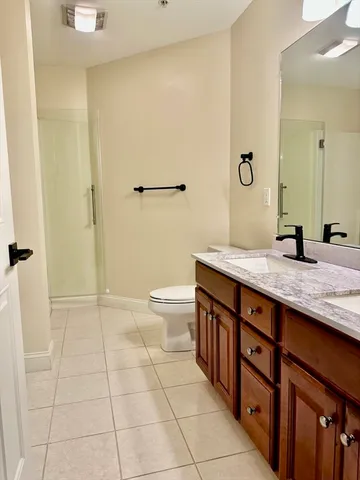 $2,800 | 5 Mission Chelmsford Ma, Unit 101, Burlington, MA 01803