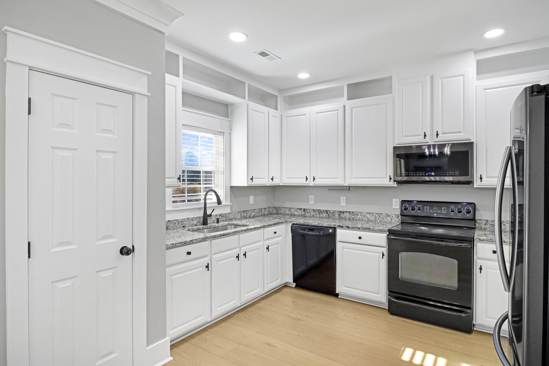 5113 Timicuan Way Summerville, SC 29485 - Photo 20 of 51 IMG_0983