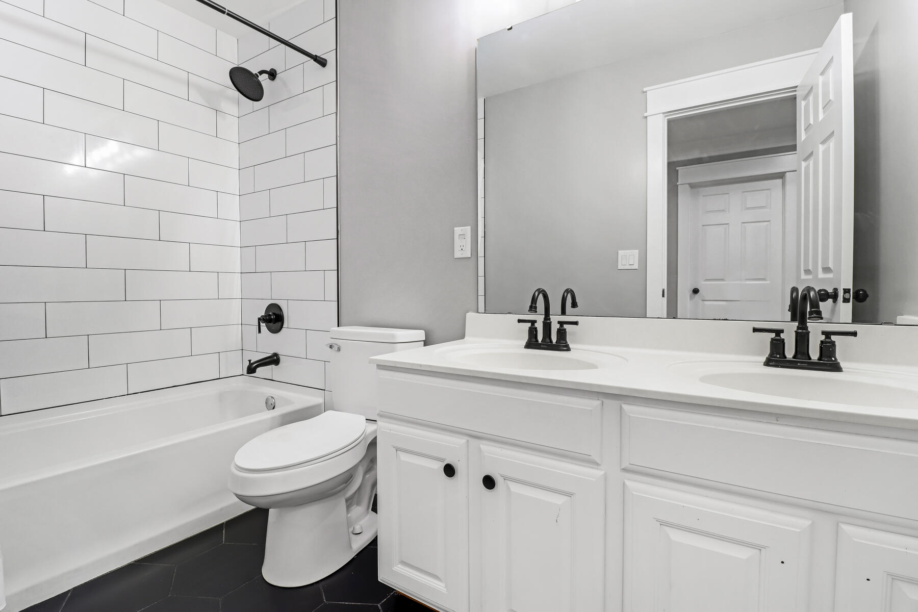 5113 Timicuan Way Summerville, SC 29485 - Photo 38 of 51 IMG_0911