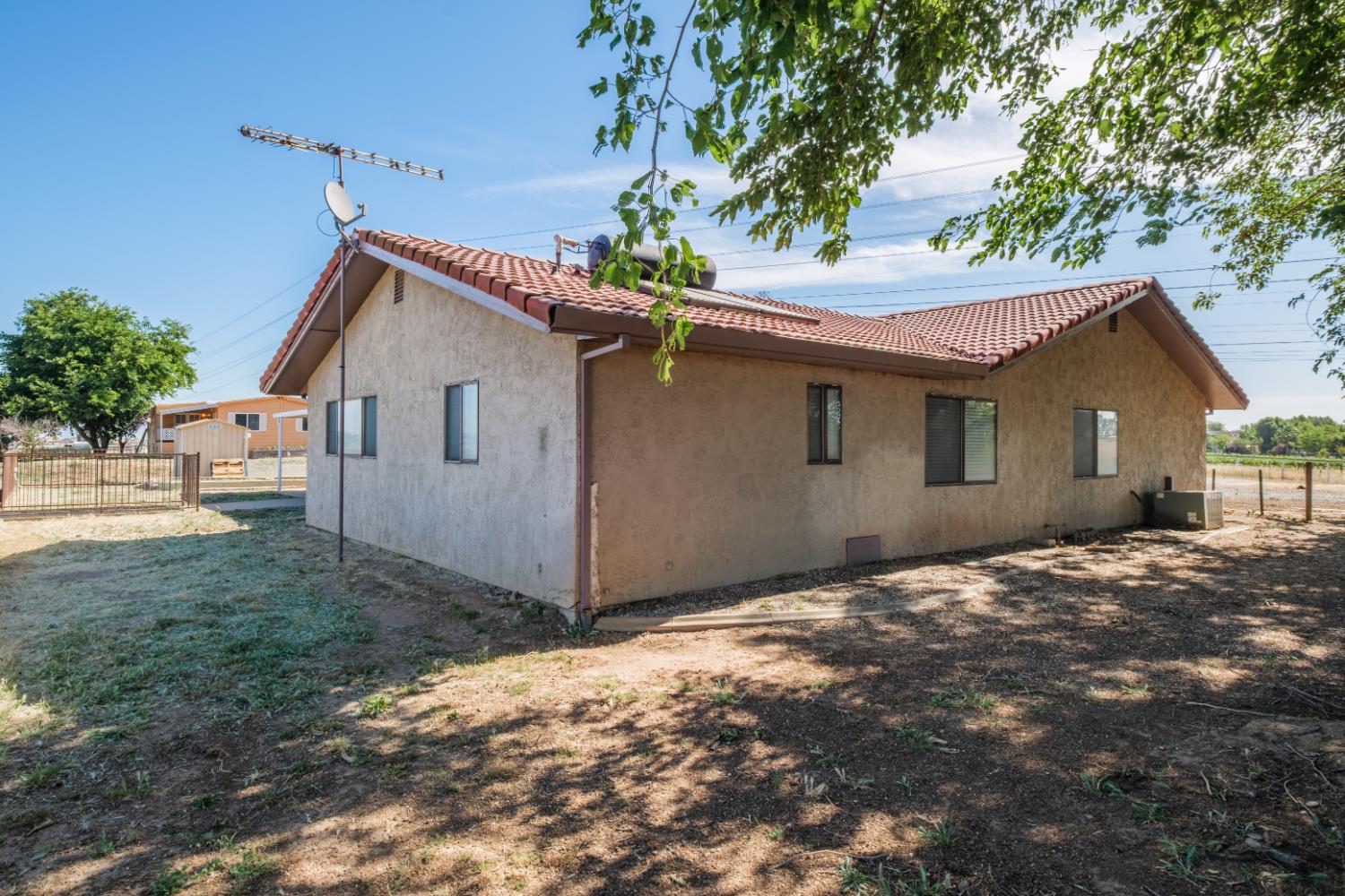 9244 Rogers Road Sacramento, CA 95829 - Photo 65 of 75 Gallery Image 65