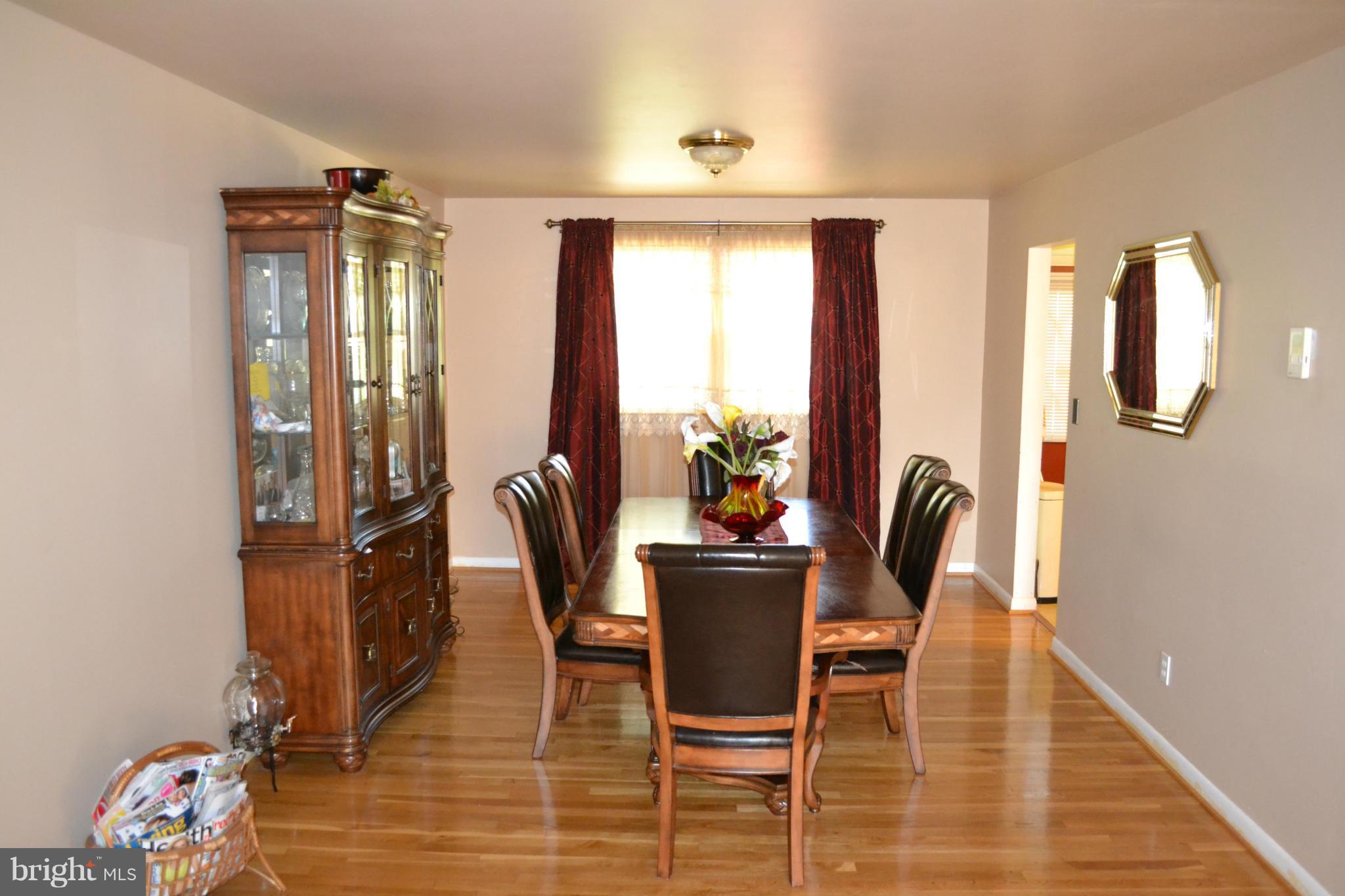 7901 Montwood Road Baltimore, MD 21244 - Photo 5 of 23 Dining Room