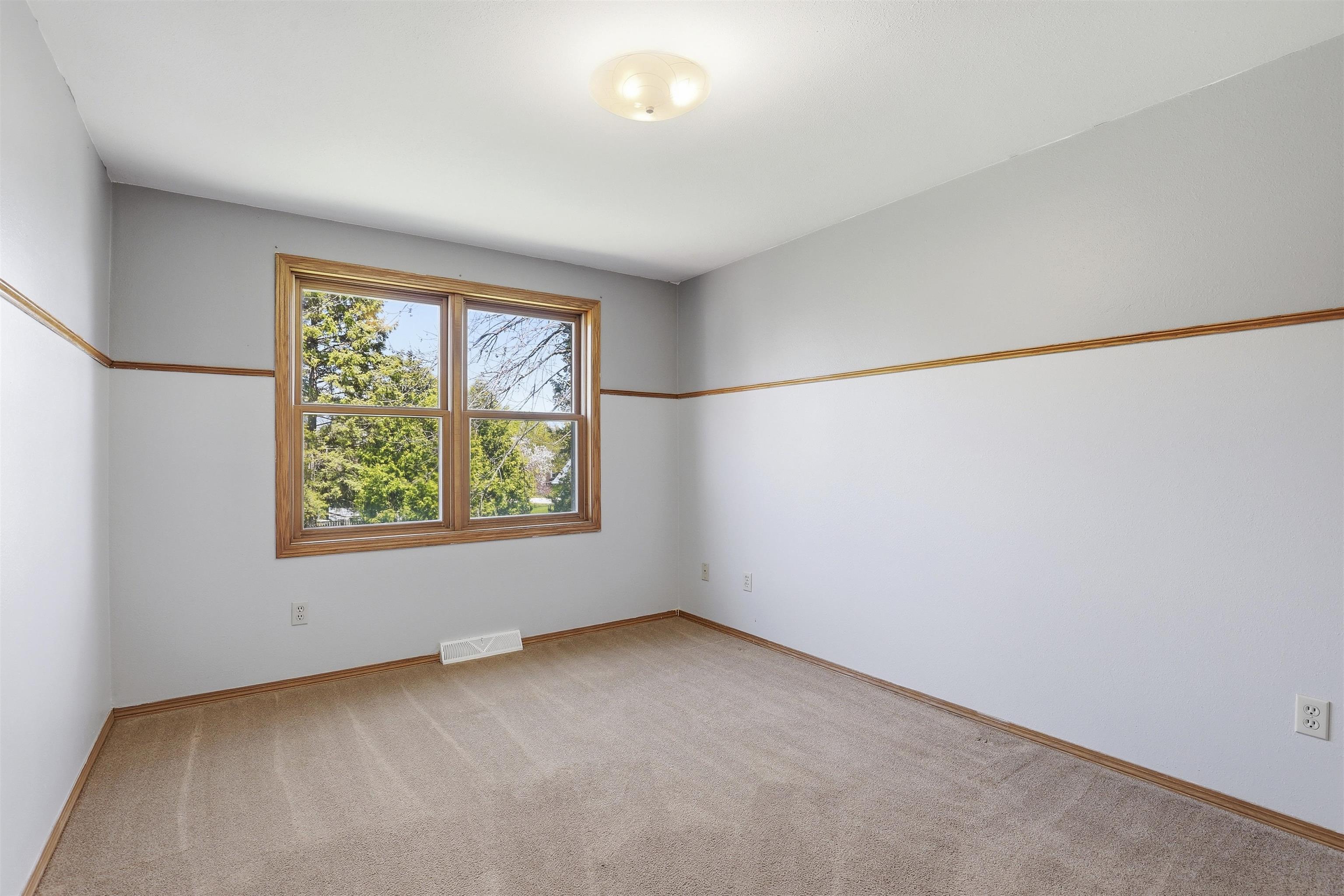 W2944 Northbrook Court Appleton, WI 54915 - Photo 21 of 35